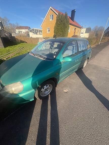 Kia Rio 2 of 6