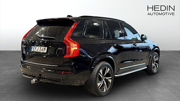 Volvo XC90 2 of 5