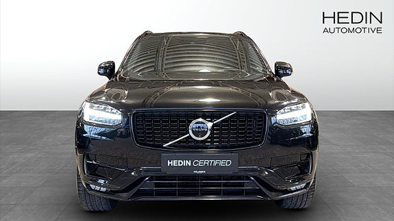 Volvo XC90 8 of 13