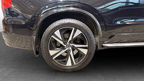Volvo XC90 9 of 13