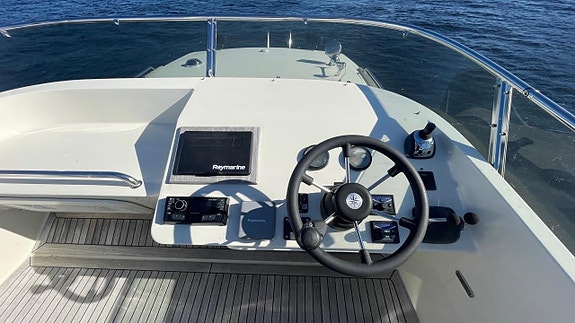 Targa 44 IPS 600 -08 5 of 5