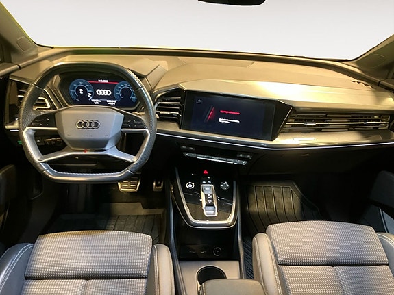 Audi Q4 e-tron 11 of 26
