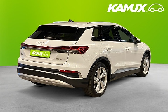 Audi Q4 e-tron 4 of 5