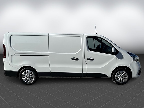 Renault Trafic 6 of 14