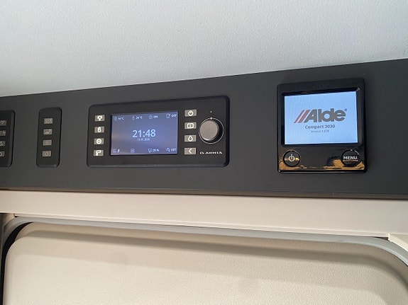 Adria ALPINA 613 UT 15 of 30