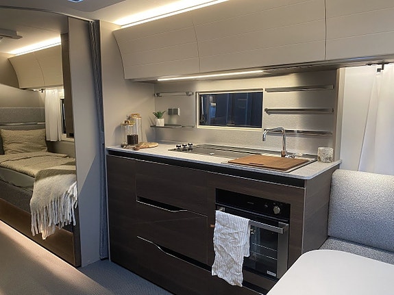 Adria ALPINA 613 UT 6 of 30