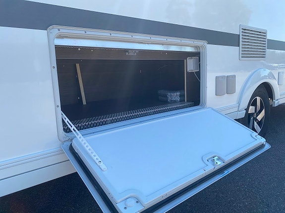 Adria ALPINA 613 UT 30 of 30