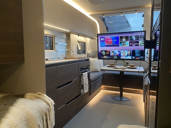Adria ALPINA 613 UT 20 of 30