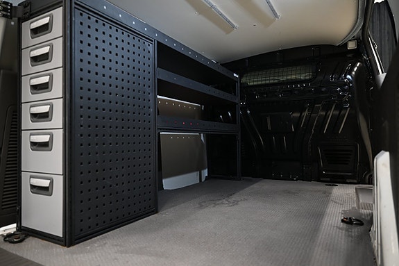 Ford Transit Connect 9 of 30