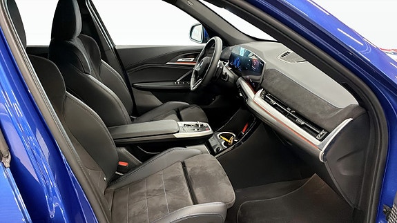 BMW X1 3 of 9