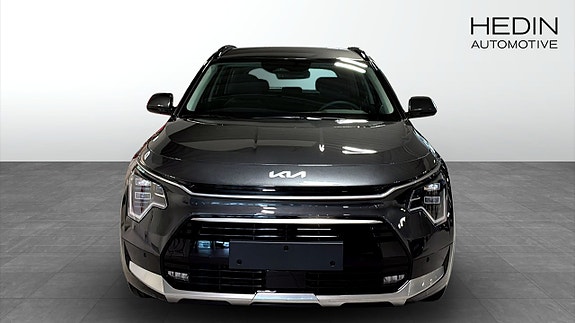 Kia Niro 2 of 12