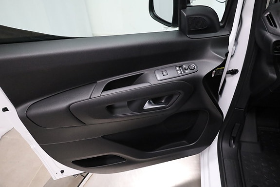 Citroen Berlingo 11 of 24