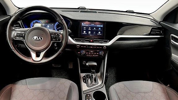 Kia Niro 10 of 21