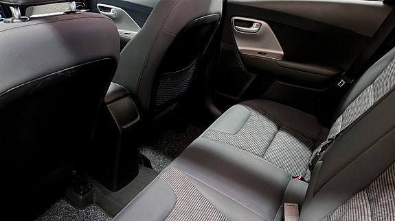 Kia Niro 11 of 21
