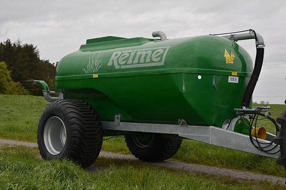 Glasfibertank för transport av vatten t.ex