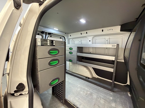 Volkswagen Caddy 13 of 29