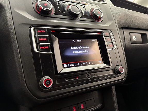 Volkswagen Caddy 23 of 29