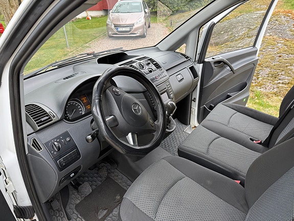 Mercedes-Benz Vito 113 15 of 20