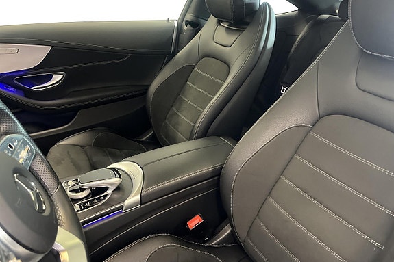 Mercedes-Benz C300 11 of 15