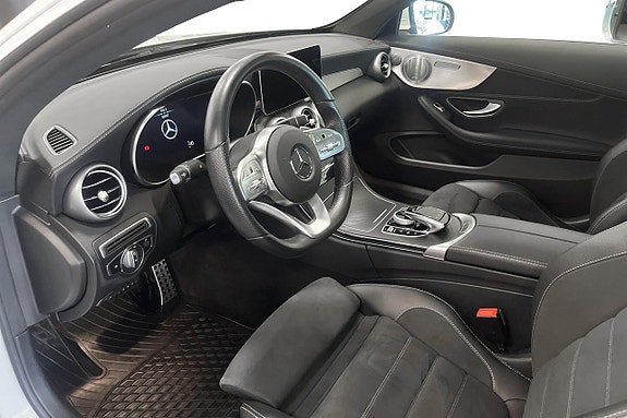 Mercedes-Benz C300 6 of 15