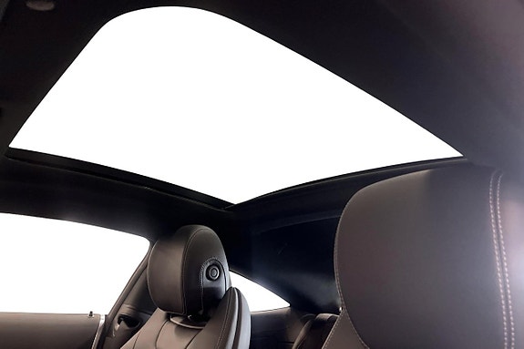 Mercedes-Benz C300 13 of 15