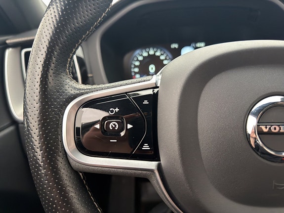Volvo XC60 29 of 30