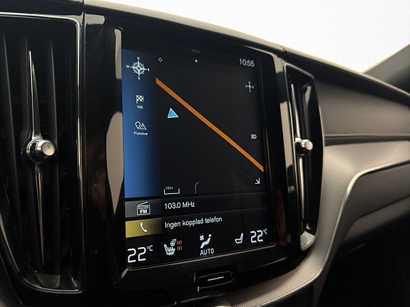 Volvo XC60 22 of 30