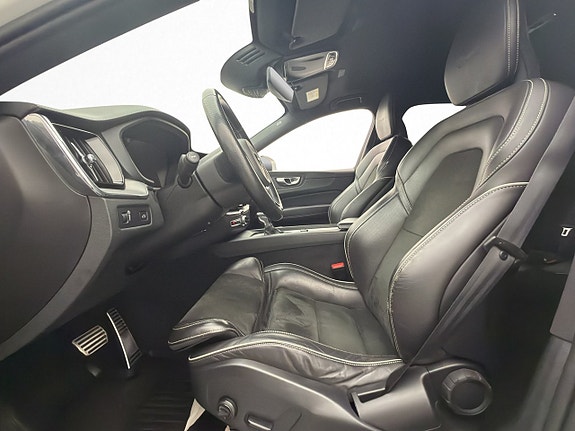 Volvo XC60 16 of 30
