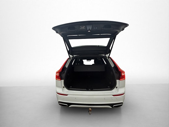 Volvo XC60 9 of 30