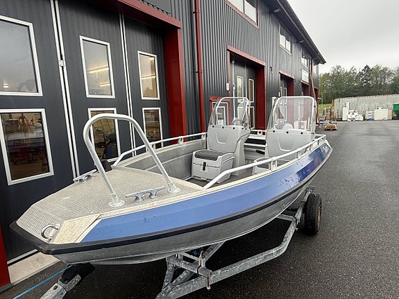 Buster M2 med Yamaha 40hk 2014 3 of 9