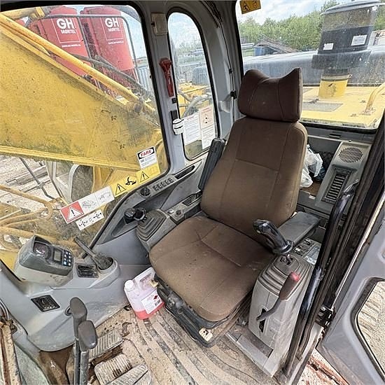 New Holland E485 - 51 ton 14 of 30