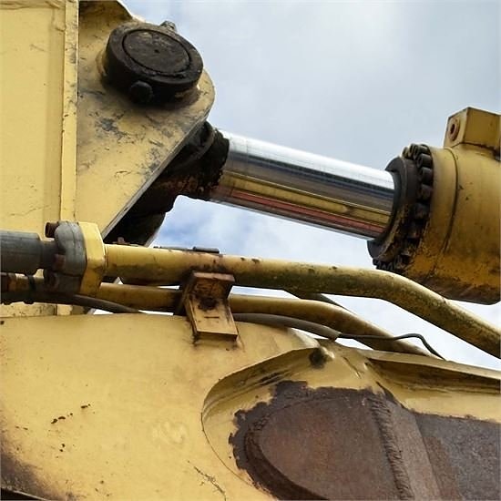 New Holland E485 - 51 ton 28 of 30