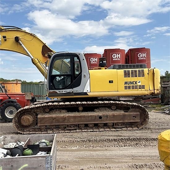 New Holland E485 - 51 ton 2 of 5