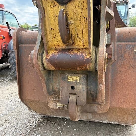 New Holland E485 - 51 ton 12 of 30
