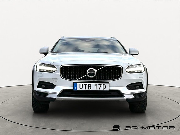 Volvo V90 Cross Country 4 of 5