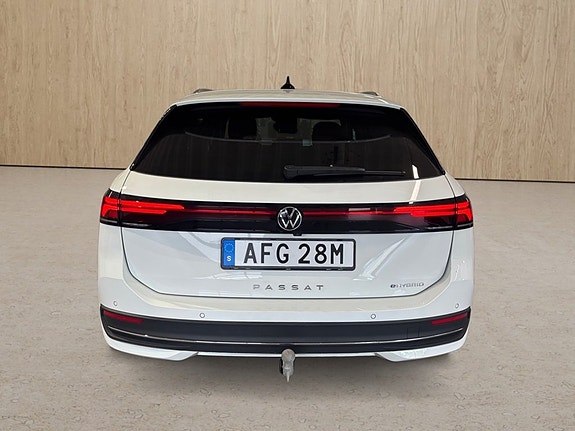 Volkswagen Passat 14 of 14
