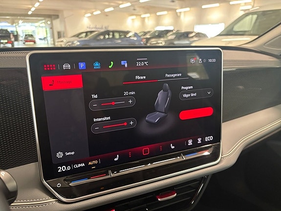 Volkswagen Passat 11 of 14