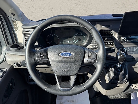 Ford Transit 7 of 9