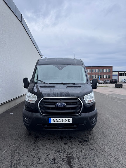 Ford Transit 2 of 5