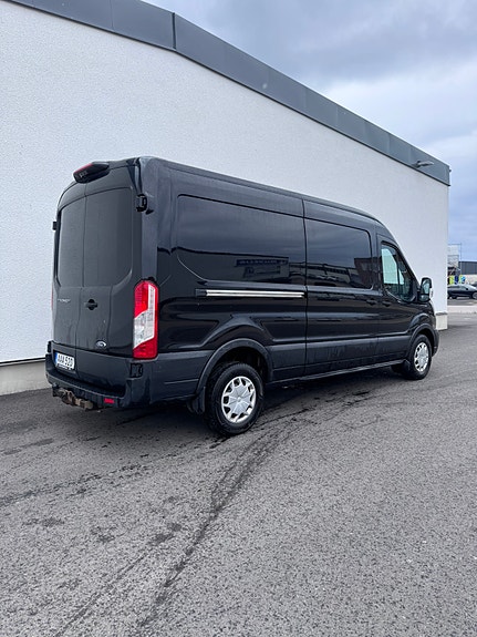 Ford Transit 3 of 5