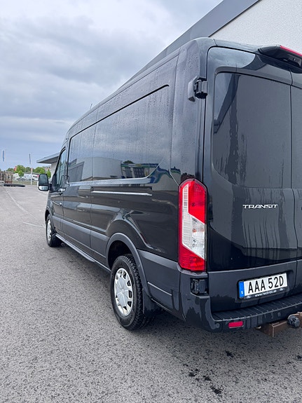 Ford Transit 5 of 5