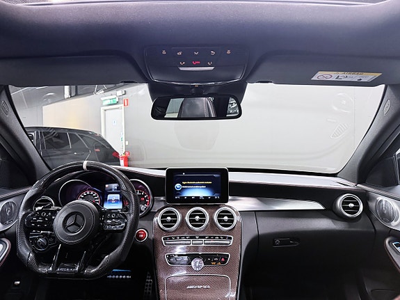 Mercedes-Benz C63 12 of 20