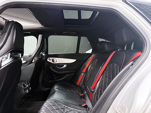 Mercedes-Benz C63 14 of 20