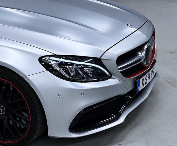 Mercedes-Benz C63 6 of 20