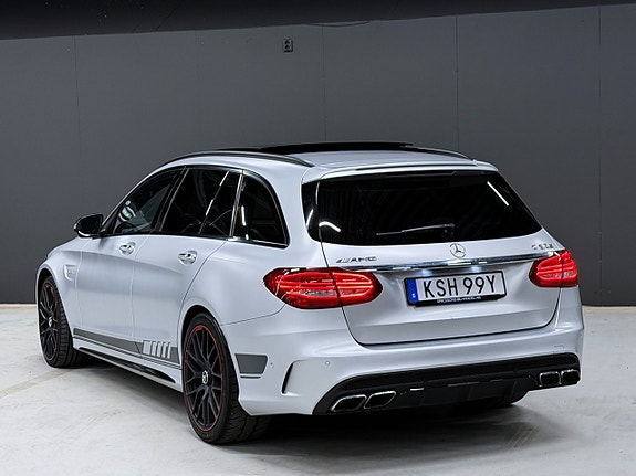 Mercedes-Benz C63 4 of 20