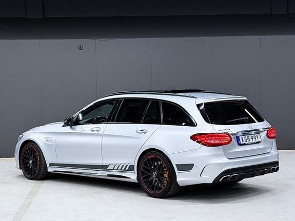 Mercedes-Benz C63 2 of 20