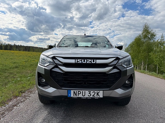 Isuzu D-max 2 of 5