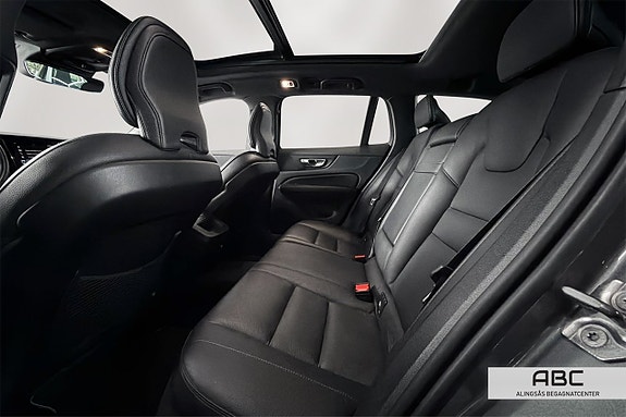 Volvo V60 10 of 30