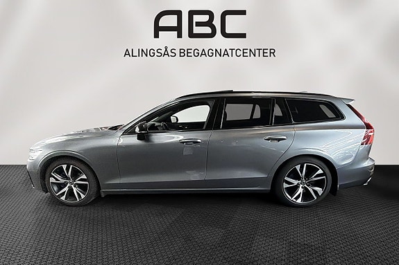 Volvo V60 2 of 30