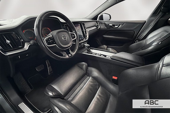 Volvo V60 9 of 30